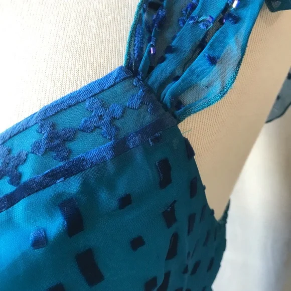 Blue silk blouse size medium with beads - Picture 5 of 12